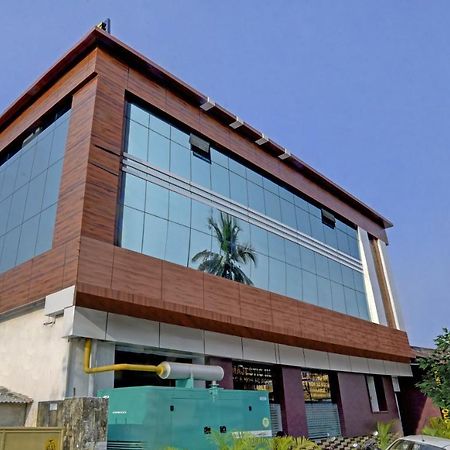 Treebo Trip Majestic Inn Thampanoor טריואנדרום מראה חיצוני תמונה