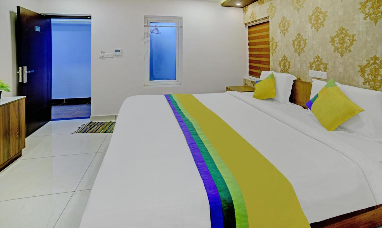 Treebo Trip Majestic Inn Thampanoor טריואנדרום מראה חיצוני תמונה