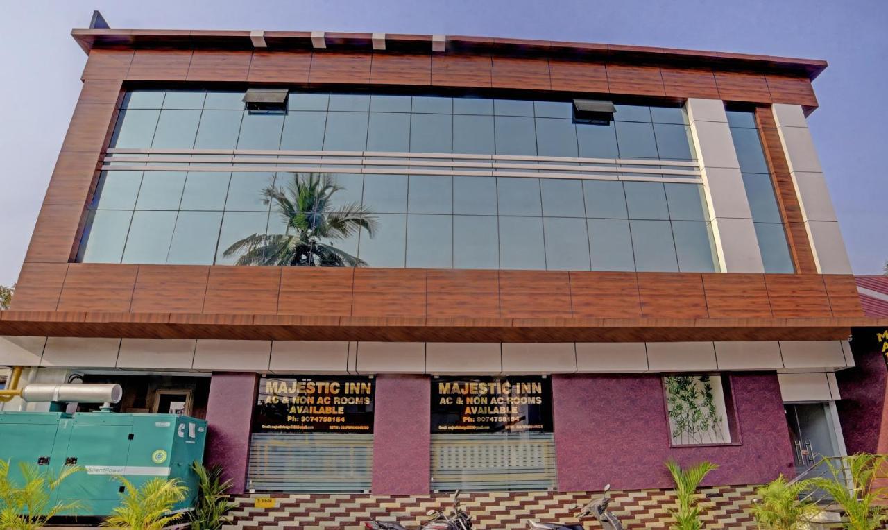 Treebo Trip Majestic Inn Thampanoor טריואנדרום מראה חיצוני תמונה