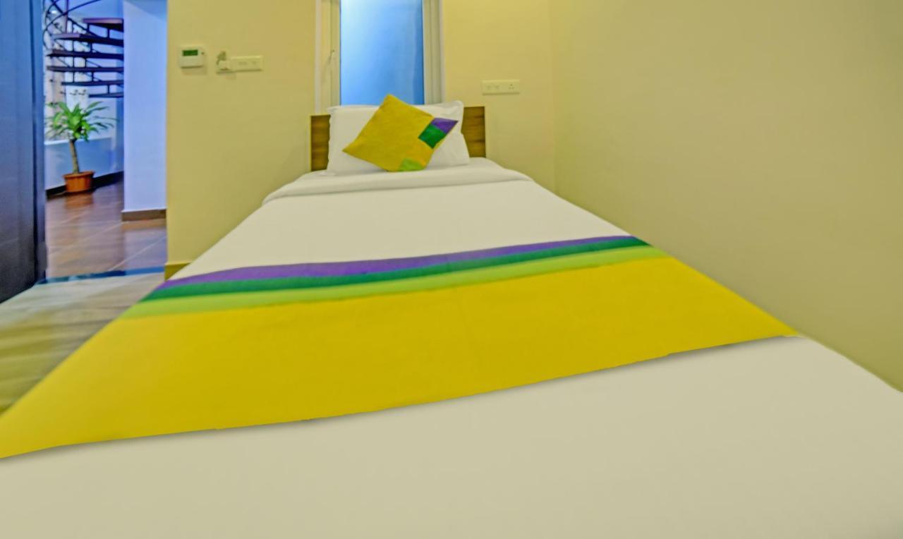 Treebo Trip Majestic Inn Thampanoor טריואנדרום מראה חיצוני תמונה