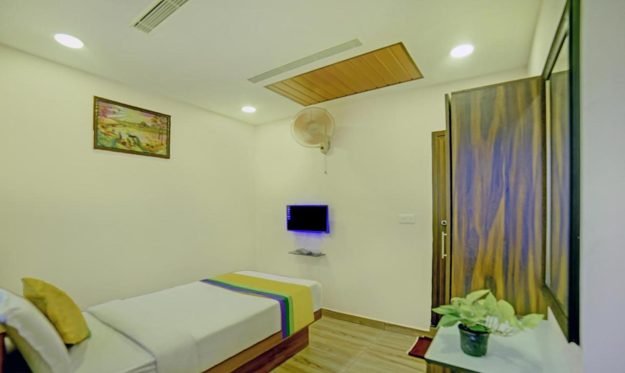 Treebo Trip Majestic Inn Thampanoor טריואנדרום מראה חיצוני תמונה