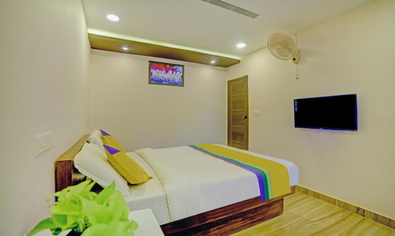 Treebo Trip Majestic Inn Thampanoor טריואנדרום מראה חיצוני תמונה